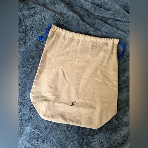 Louis Vuitton Large Authentic Dustbag - Picture 6 of 10